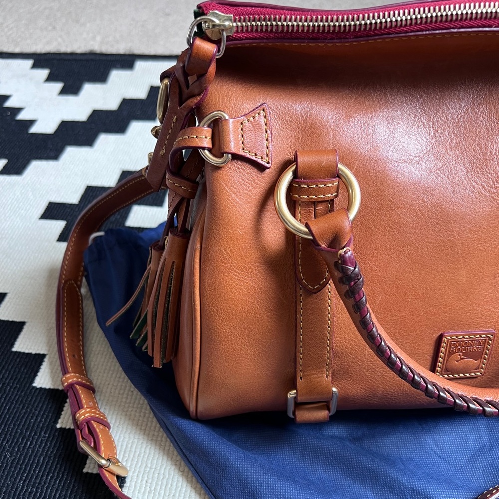 COPY - Dooney and Bourke Sorrento satchel - Picture 2 of 14